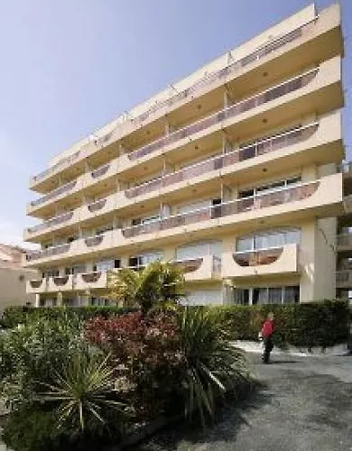 Hotell Maeva La Jetee Des Marins 2*